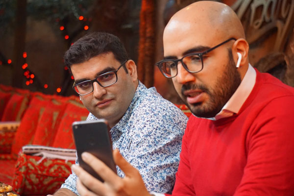 نقش نریمان غریب در بسته شدن برنامه‌های ایرانی توسط اپل